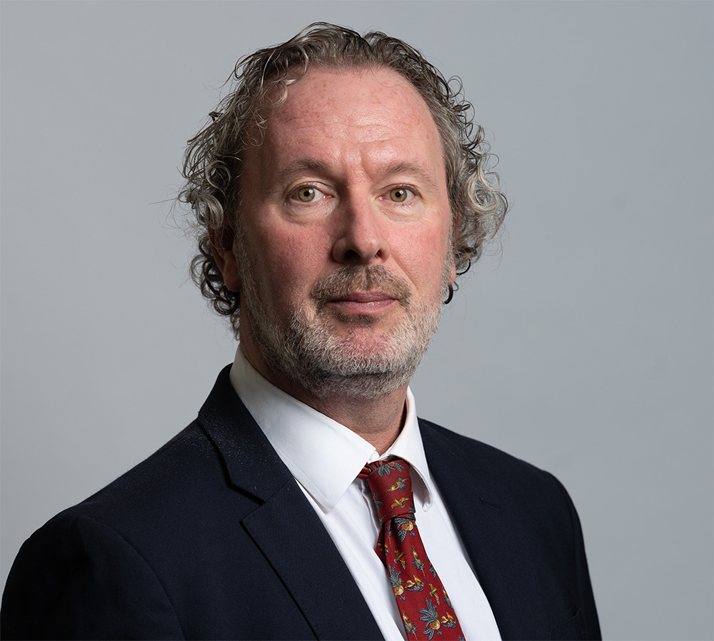 Andy Hill_Bio Photo V2
